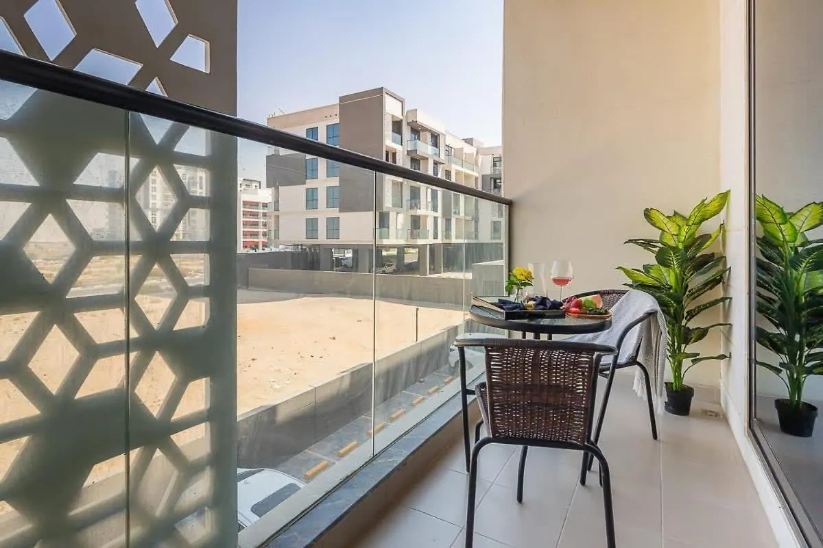 Frank Porter - Majestique Residence 2 Dubai United Arab Emirates